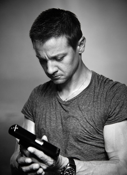 aaron-cross-alias-jeremy-renner-png