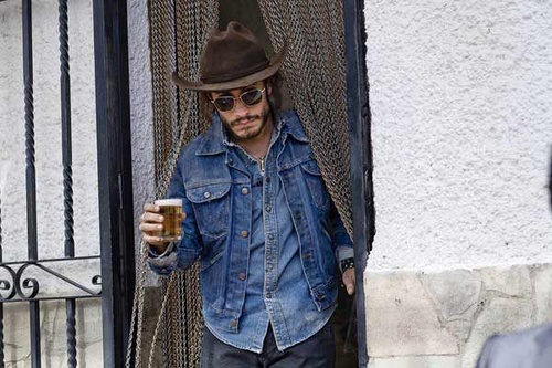 gael garcia bernal bi  re en main