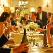 ren  e zellweger a table