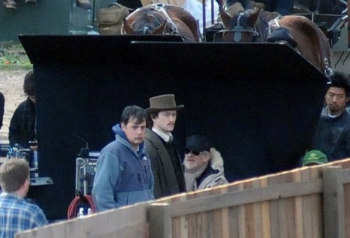 joseph-gordon-levitt-steven-spielberg-jpg