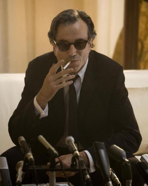 daniel day lewis fumant