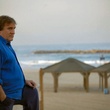 gearard depardieu sur la plage - Hello Goodbye
