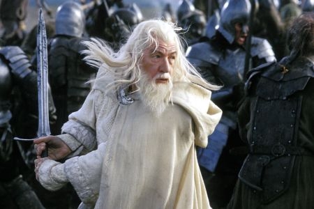 ian mckellen en pleine bataille - Le seigneur des anneaux : Le retour du roi