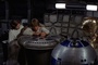 carrie fisher mark hamill c3po et r2d2 - Star Wars : Episode 4 - La guerre des étoiles