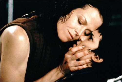 sigourney-weaver-et-winona-ryder-jpg