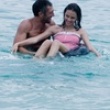 vincent-cassel-et-laura-neiva-dans-l-eau-jpg-100x100-crop-upscale-q95-jpg