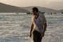 vincent cassel sort de l eau