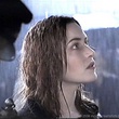 Kate Winslet sous la pluie