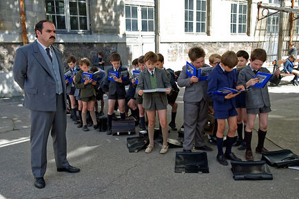 francois xavier demaison surveille
