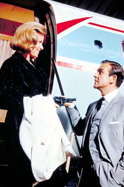 honor-blackman-sean-connery-jpg