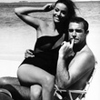 claudine-auger-et-sean-connery-sur-le-plateau-jpg