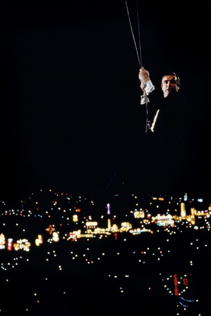 sean-connery-dans-les-airs-jpg