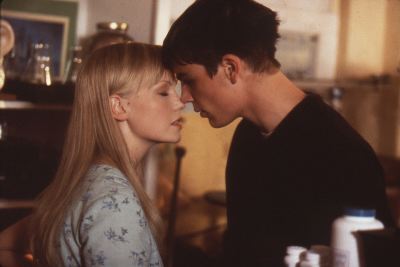 laura harris josh hartnett