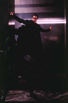 keanu reeves en plein combat