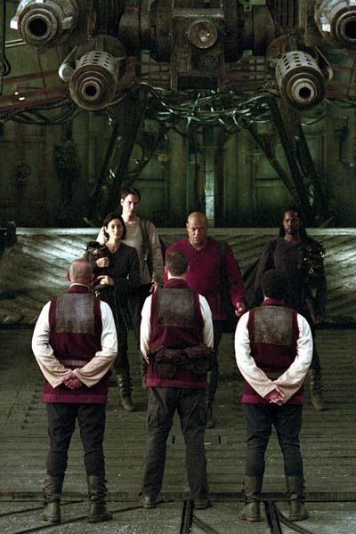 carrie anne moss keanu reeves laurence fishburne harold perrineau