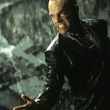 hugo weaving pas content