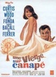 Affiche du film Une Vierge sur canapé
