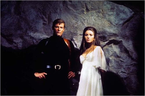 roger-moore-jane-seymour-jpg