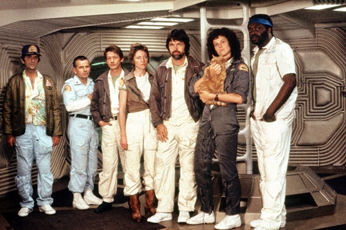 harry-dean-stanton-ian-holm-john-hurt-veronica-lambert-tom-skerritt-sigourney-weaver-yaphet-kotto-jpg