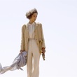 marion cotillard fus  e de d  tresse a la main