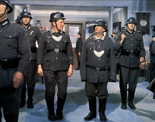 Bourvil et Louis de Funès chez les allemands