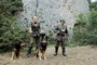 Bourvil et Louis de Funès avec les chiens