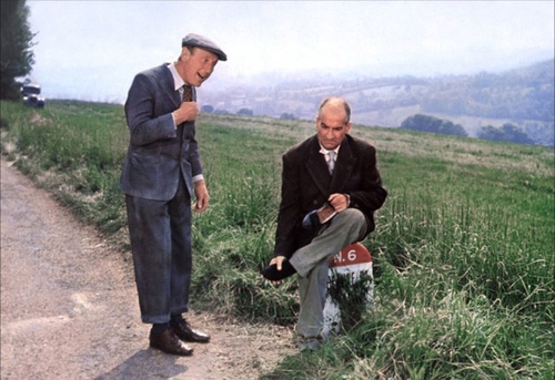 Louis de Funès a mal au pied