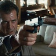 mel gibson menacant