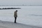 Joaquin Phoenix devant la mer