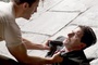 chris evans cognant un homme