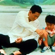 Takeshi Kitano et Kayoko Kishimoto à la plage