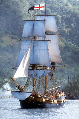 pirates des caraibes 1 black pearl 06 - Pirates des Caraïbes : la malédiction du Black Pearl