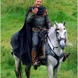 robin hood russel crowe a cheval