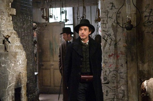robert downey jr et jude law au fond