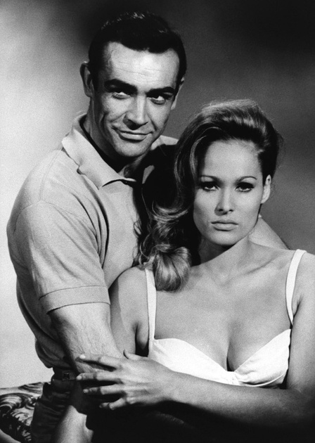 sean-connery-ursula-andress-jpg