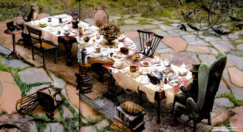 la table du chapelier fou