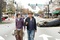 jesse eisenberg et woody harrelson dans une ville d  serte