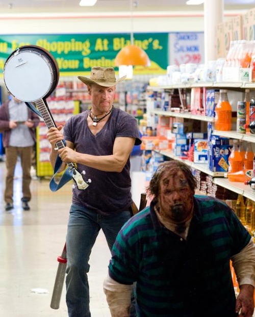 woody harrelson assomant un zombie