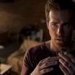 ryan reynolds mettant la bague