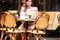angelina en terrasse pour the tourist
