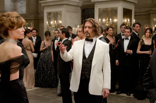 johnny depp invitant angelina jolie
