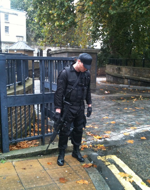 policier sur le tournage de Skyfall