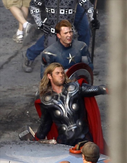 chris-evans-et-hemsworth-jpg