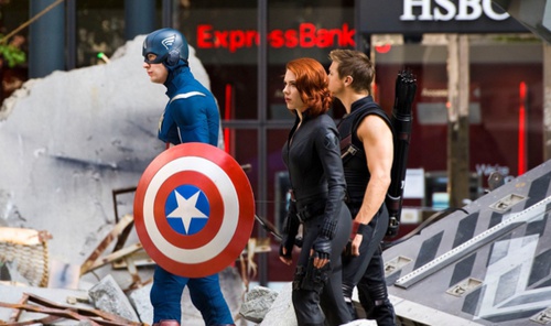 les-acteurs-chris-evans-scarlett-johansson-et-jeremy-renner-png