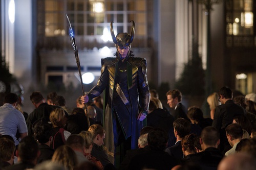 loki-assouvi-le-peuple-jpg