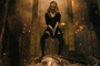 emily browning tuant le dragon