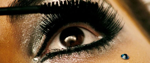 un oeil maquill 