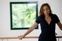 Kristin Scott Thomas réfléchit