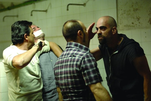 luis tosar a droite