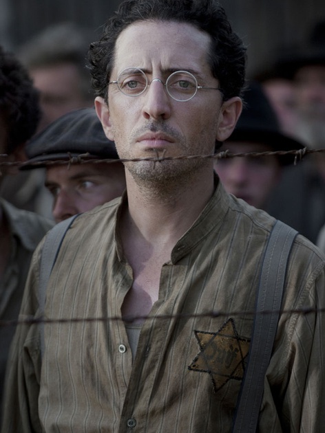 Gad Elmaleh derrière les barbelés